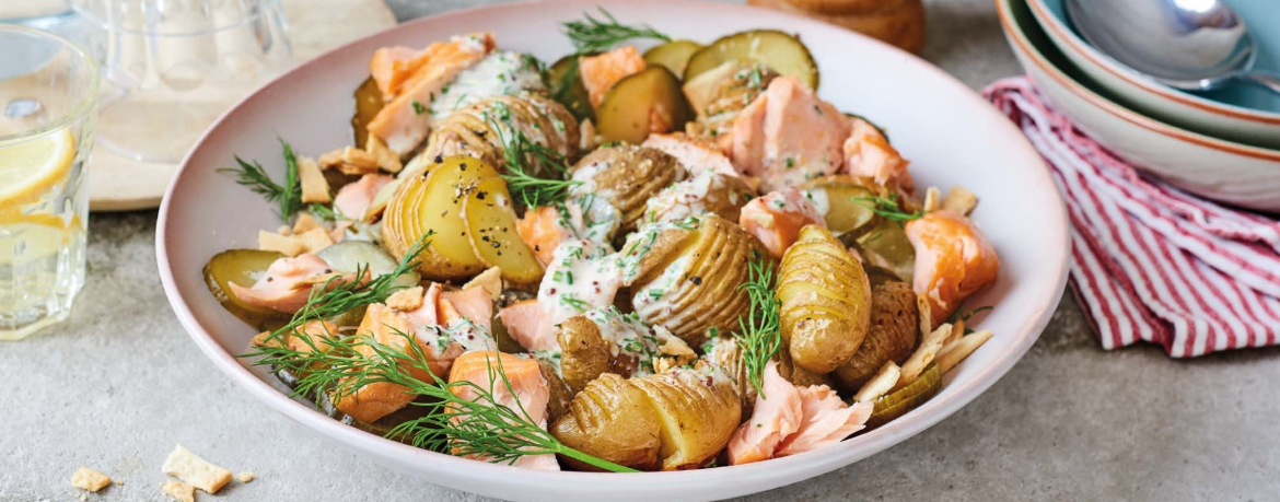 Hasselback-Kartoffel-Salat mit Lachs für 4 Personen von lidl-kochen.de