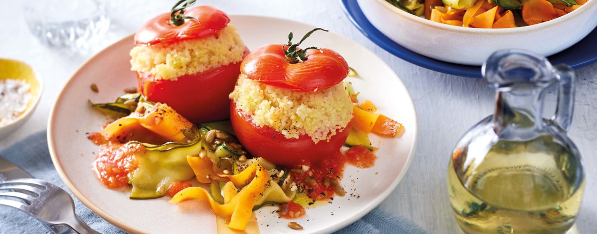 Gefüllte Tomaten mit pikantem Karotten-Salat für 4 Personen von lidl-kochen.de