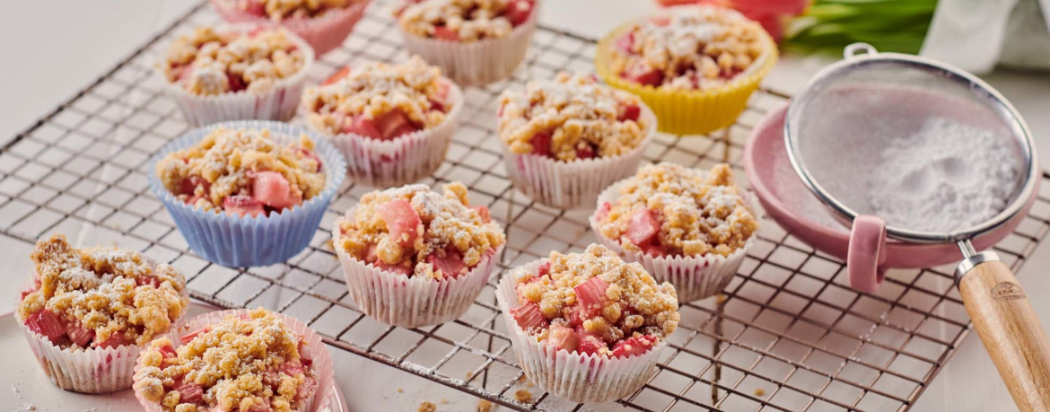 Rhabarber-Streusel-Muffins für 12 Personen von lidl-kochen.de