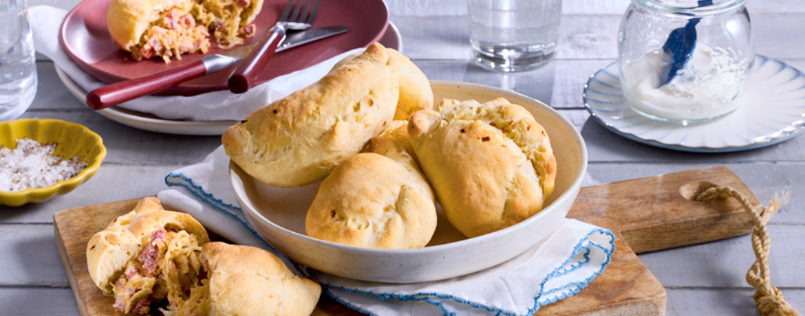 Piroggen mit Sauerkraut-Schinken-Füllung für 4 Personen von lidl-kochen.de