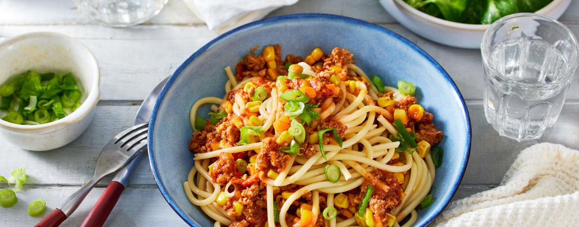 Spaghetti mit bunter Mais-Bolognese für 4 Personen von lidl-kochen.de