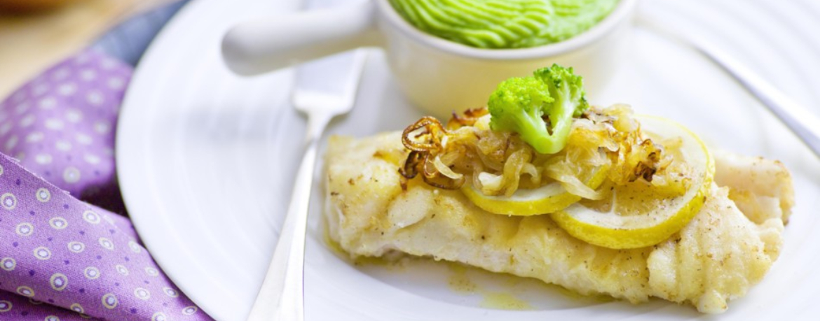 Gebratener Fisch mit Kartoffel-Brokkoli-Püree für 4 Personen von lidl-kochen.de