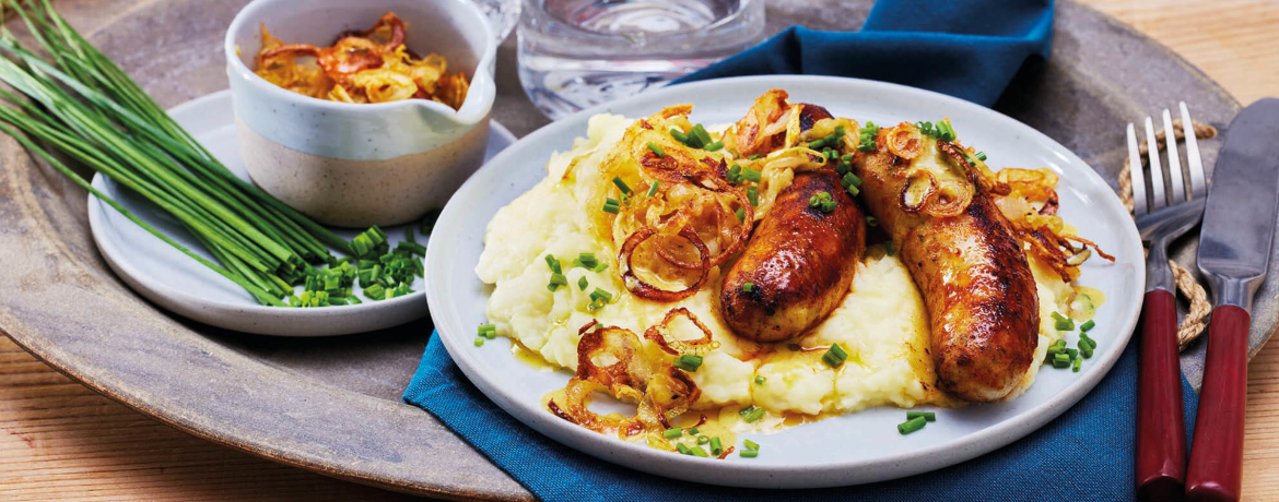 Rostbratwurst mit Kartoffel-Kohlrabi-Stampf geschmelzten Zwiebeln für 4 Personen von lidl-kochen.de