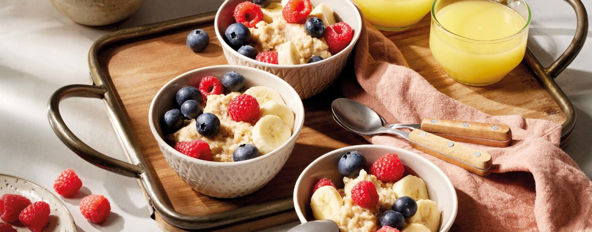 Porridge mit Sojadrink, Banane und Blaubeeren für 4 Personen von lidl-kochen.de