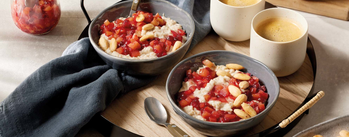 Porridge mit Apfel-Preiselbeer-Kompott für 4 Personen von lidl-kochen.de