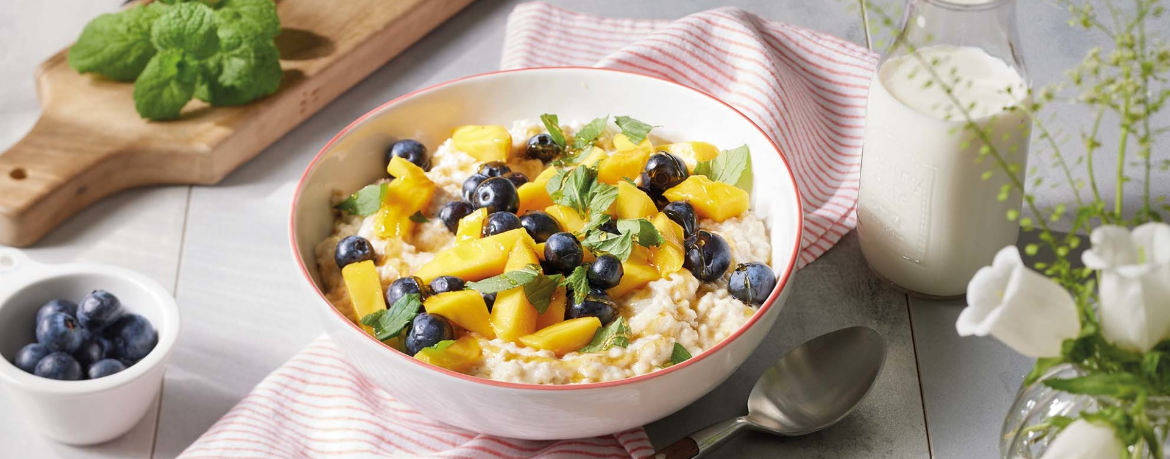 Porridge mit Mango und Blaubeeren für 4 Personen von lidl-kochen.de