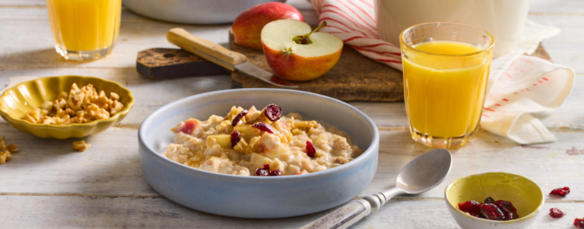 Apfel-Porridge mit Walnüssen und Cranberries für 4 Personen von lidl-kochen.de