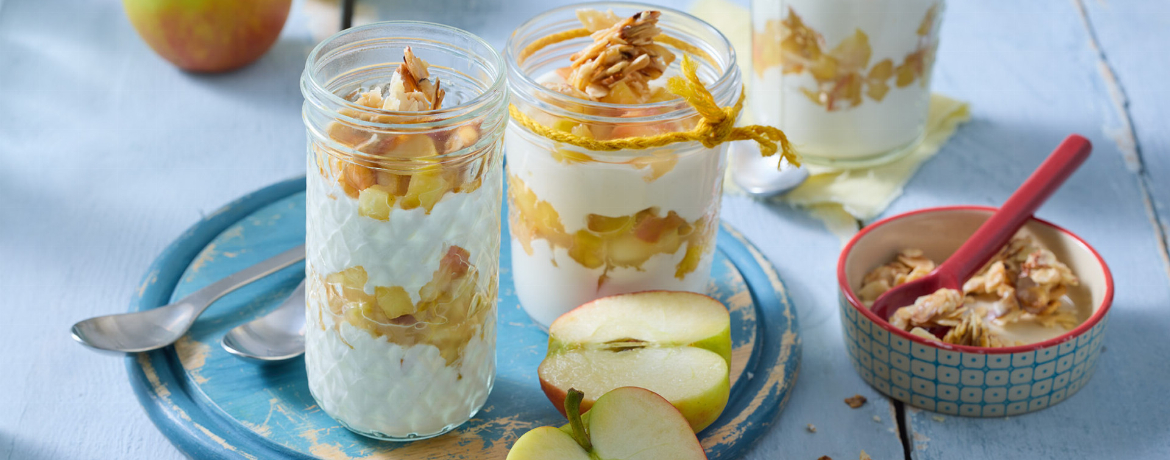 Quark mit Apfelkompott und Mandelkaramell für 4 Personen von lidl-kochen.de