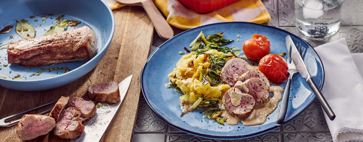 Schweinefilet mit Kartoffelpüree, Frühlingszwiebeln und Ofentomaten für 4 Personen von lidl-kochen.de