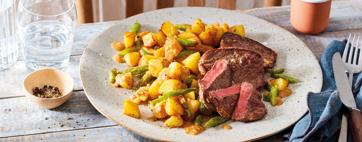 Rinder-Steaks mit gewürfelten Kartoffeln, Stangen-Bohnen an Schalotten-Senf-Vinaigrette für 4 Personen von lidl-kochen.de