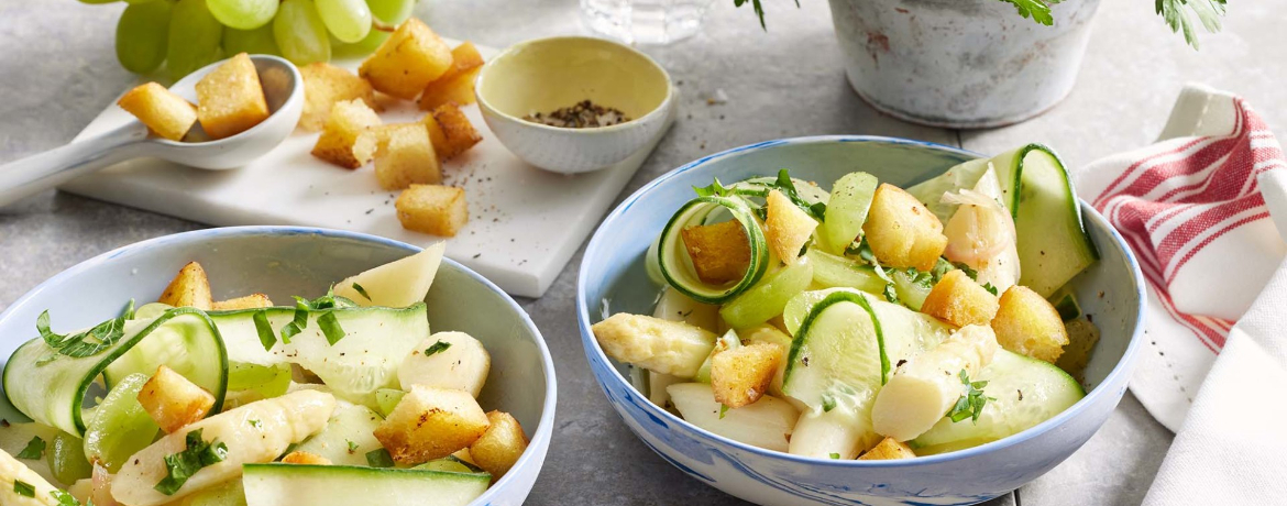 Lauwarmer Spargel-Trauben-Salat mit Croûtons für 4 Personen von lidl-kochen.de