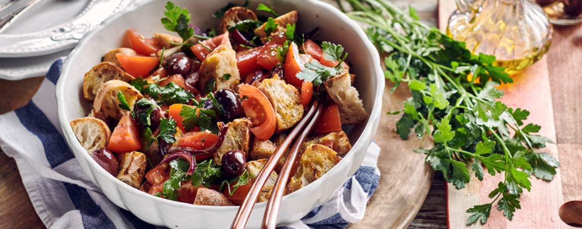 Panzanella-Brotsalat mit Tomaten für 4 Personen von lidl-kochen.de