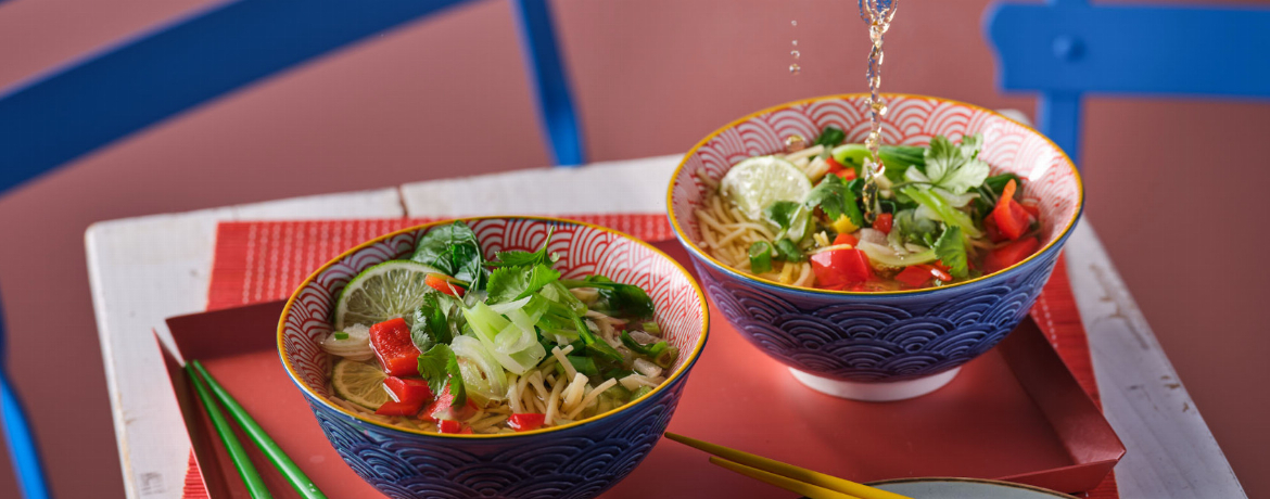 Schnelle asiatische Nudelsuppe für 4 Personen von lidl-kochen.de