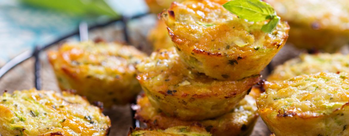 Herzhafte Zucchini-Käse-Muffins für 4 Personen von lidl-kochen.de