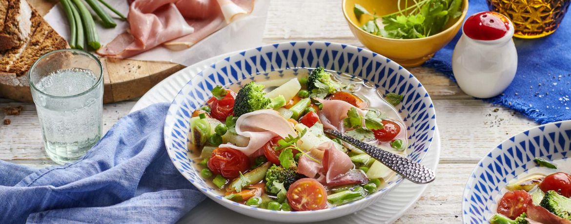 Feine Frühlings-Minestrone für 4 Personen von lidl-kochen.de