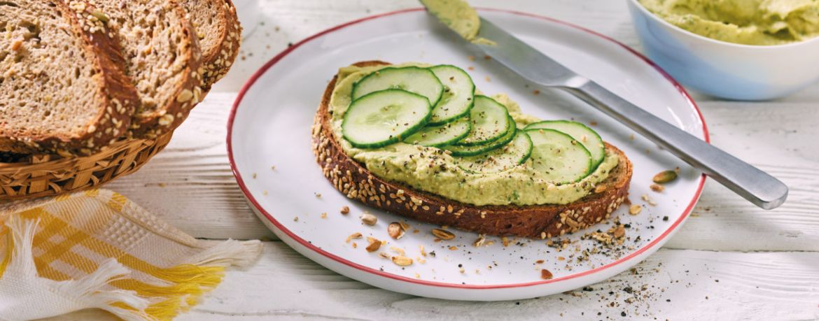 Brot mit veganem Bärlauch-Aufstrich für 4 Personen von lidl-kochen.de