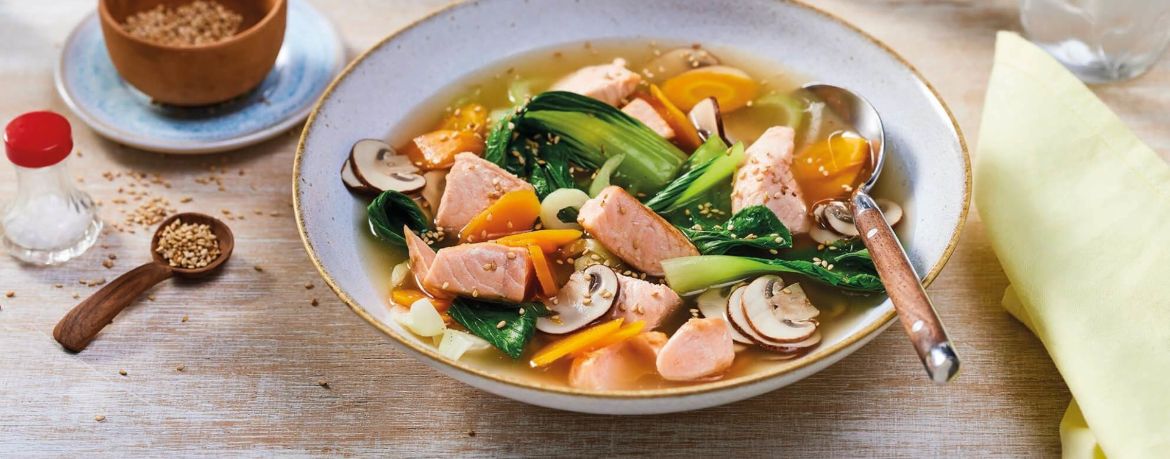 Misosuppe mit Lachs und Gemüse für 4 Personen von lidl-kochen.de