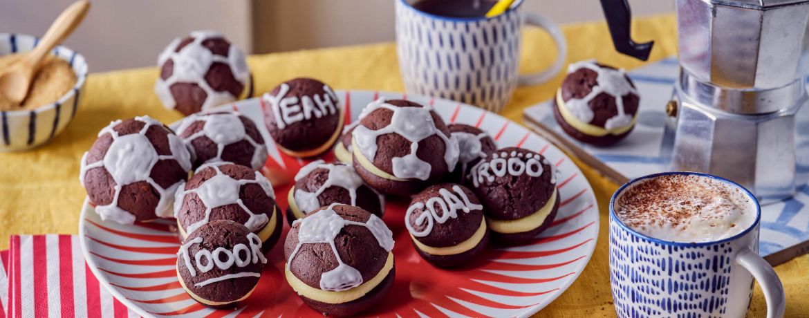 Fußball Woopie Pies für 10 Personen von lidl-kochen.de