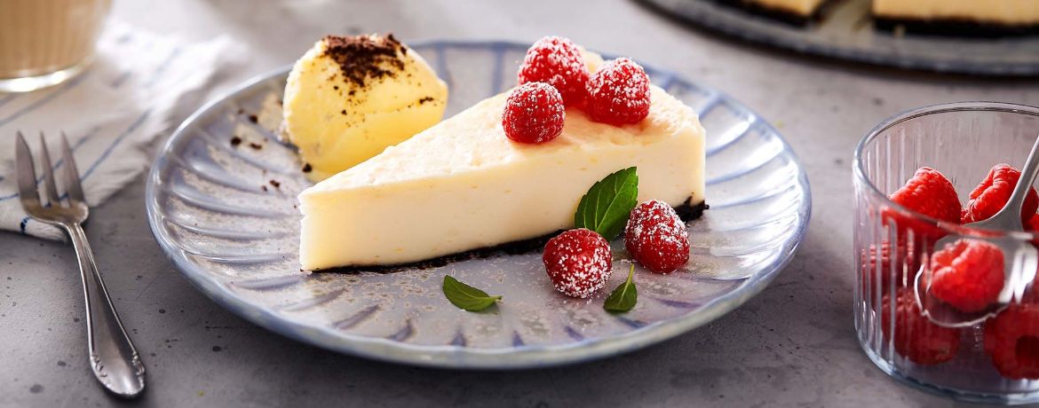 Veganer New York Style Frischcreme-Kuchen mit Beeren und Vanilleeis für 16 Personen von lidl-kochen.de