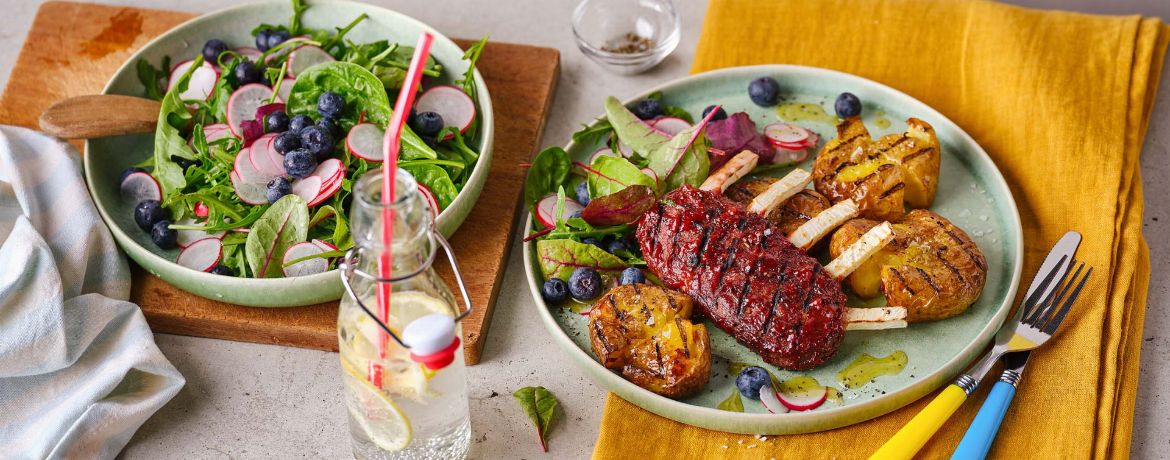 Vegane Spareribs mit fruchtigem Salat und Smashed Potaoes für 4 Personen von lidl-kochen.de