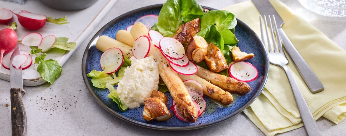 Knuspriges Brot mit gebratenem Spargel, Kopfsalat und Obatzter für 4 Personen von lidl-kochen.de