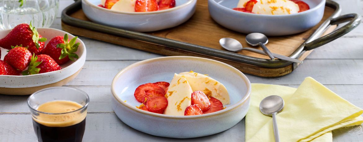 Orangen-Joghurt-Mousse auf Erdbeeren für 4 Personen von lidl-kochen.de