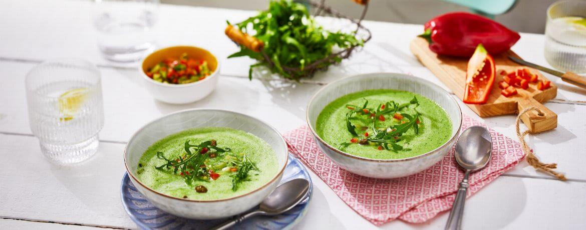 Geeiste Buttermilch Suppe mit Rucola und Gurke - Rezept | LIDL Kochen