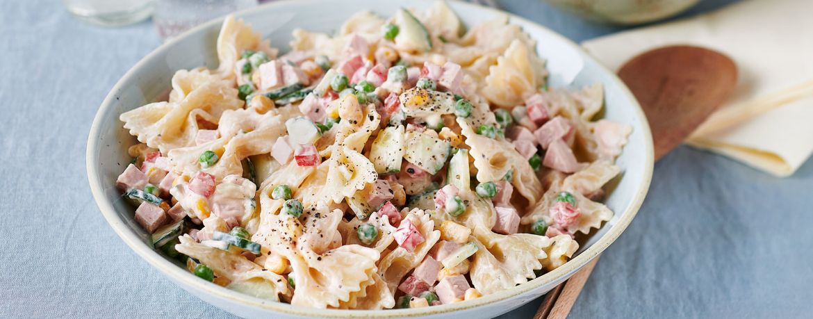 Einfacher Nudelsalat mit Farfalle für 4 Personen von lidl-kochen.de