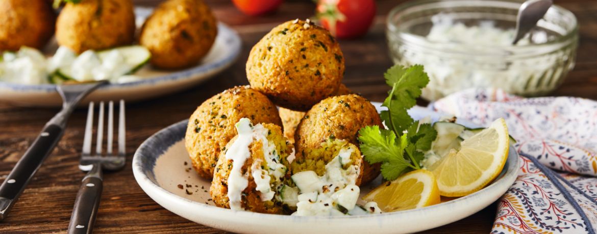 Vegane Falafel mit Sojaghurtdip für 4 Personen von lidl-kochen.de