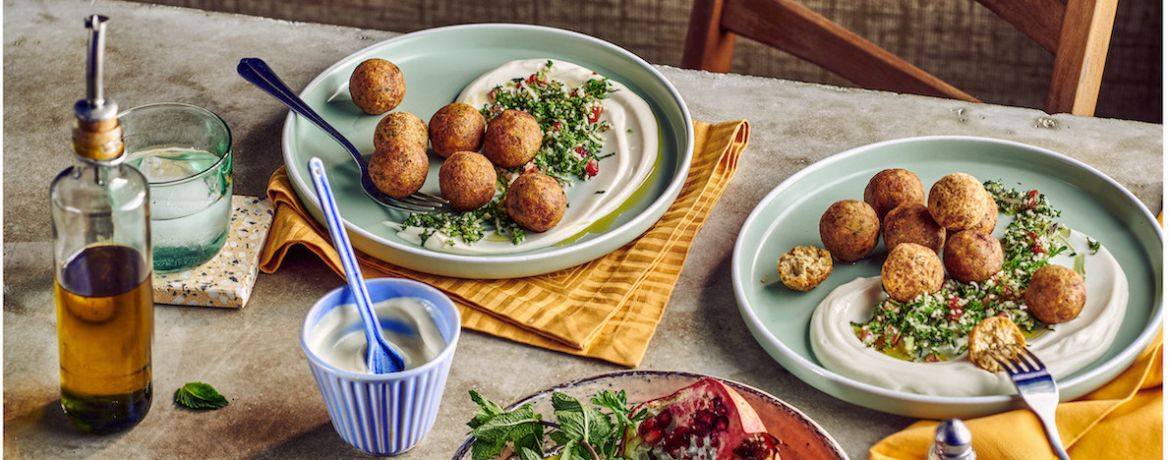 Linsenfalafel mit Tabouleh und Sojaghurt für 4 Personen von lidl-kochen.de
