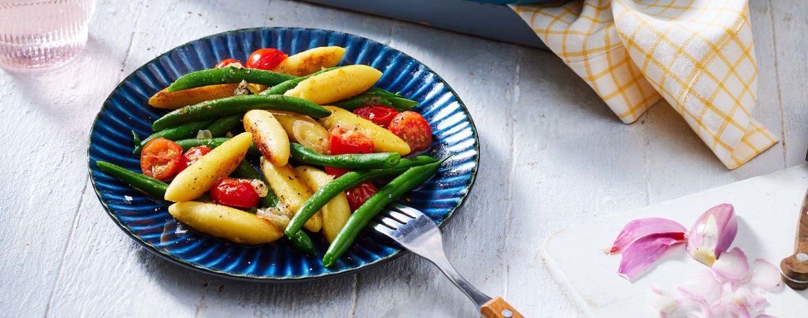 Schupfnudelpfanne mit Tomaten-Bohnen-Gemüse für 4 Personen von lidl-kochen.de
