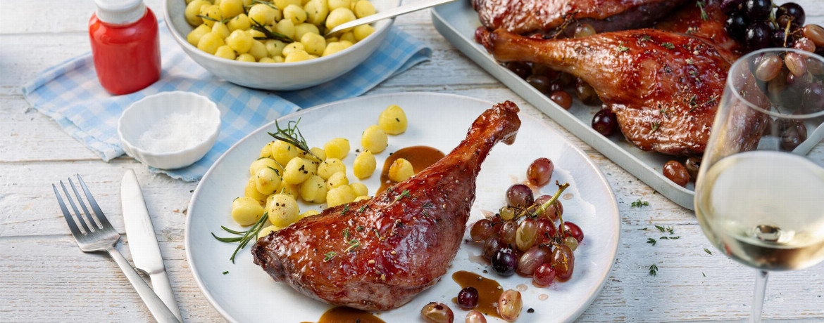 Glasierte Gänsekeulen mit gerösteten Mini Gnocchi