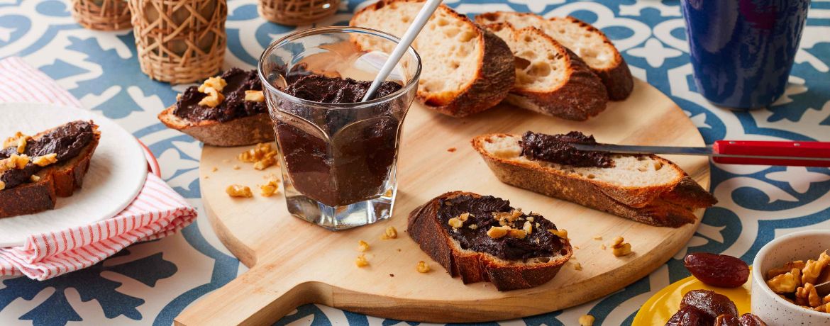 Schokocreme mit Datteln & Nüssen für 4 Personen von lidl-kochen.de