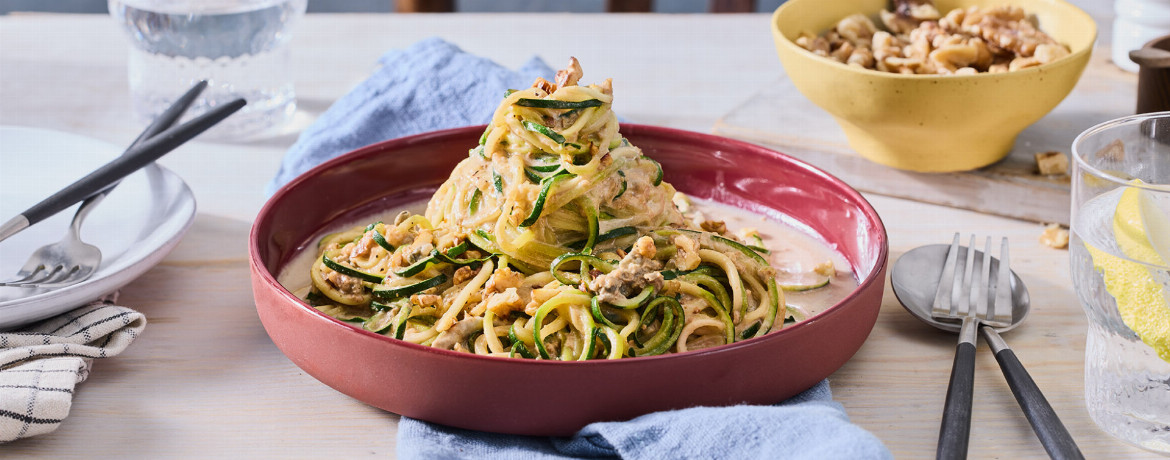 Zucchininudeln mit Walnuss-Käse-Sauce - Rezept | LIDL Kochen