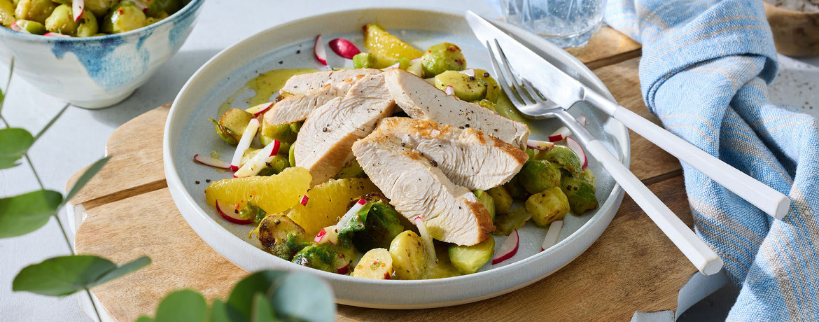 Rosenkohlsalat mit gebratener Putenbrust für 4 Personen von lidl-kochen.de