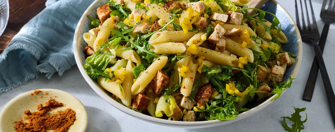 Nudelsalat mit scharfer Pute und Paprika für 4 Personen von lidl-kochen.de