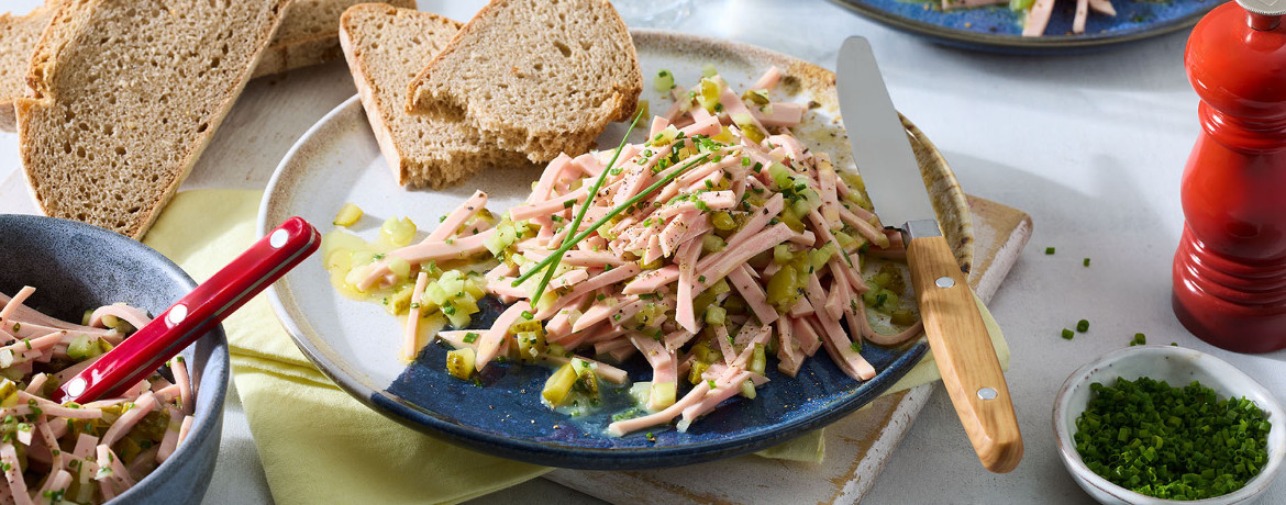 Wurstsalat mit zweierlei Gurken für 4 Personen von lidl-kochen.de