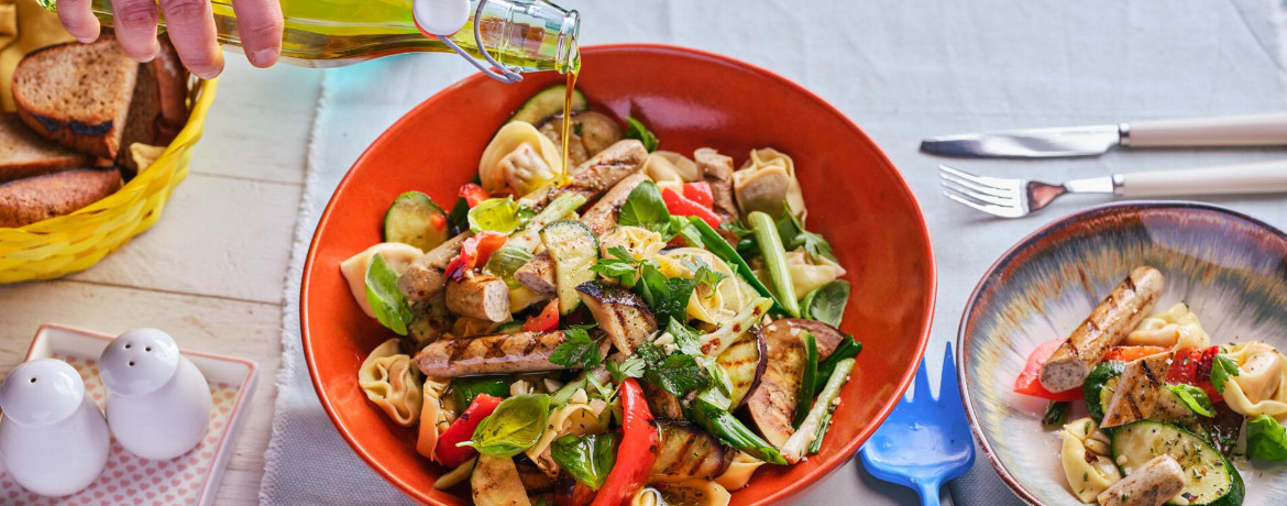 Tortelloni-Salat mit Grillgemüse und Vemondo Bratwurst für 4 Personen von lidl-kochen.de
