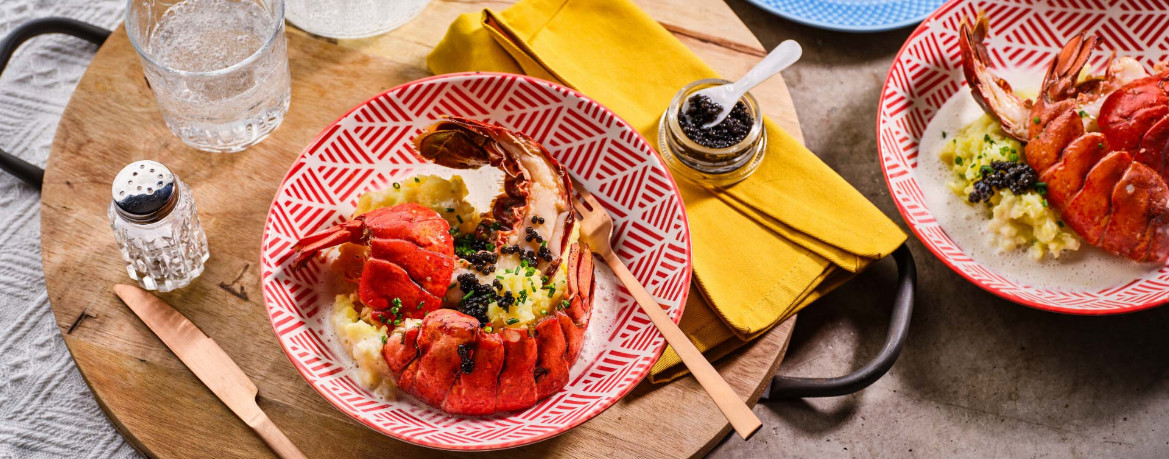 Glasierter Hummerschwanz auf Kartoffel-Schnittlauch-Stampf mit Kaviar und Nussbutterschaum für 4 Personen von lidl-kochen.de