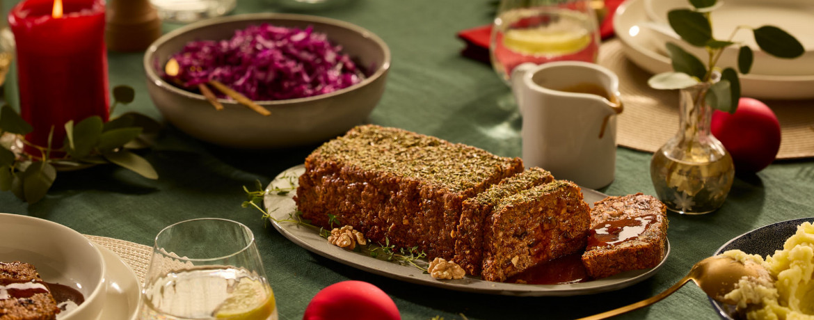 Linsen-Pilzbraten mit Rotkohl, Kartoffelstampf und veganer Bratensauce für 4 Personen von lidl-kochen.de