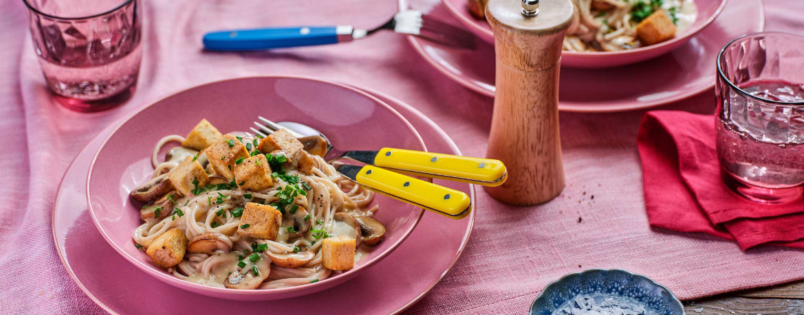 Cremige Pasta mit Pilz-Tofu-Sauce für 4 Personen von lidl-kochen.de