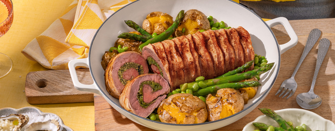 Rollbraten mit getrüffeltem Spargel-Edamame-Gemüse und Smashed Potatoes für 4 Personen von lidl-kochen.de