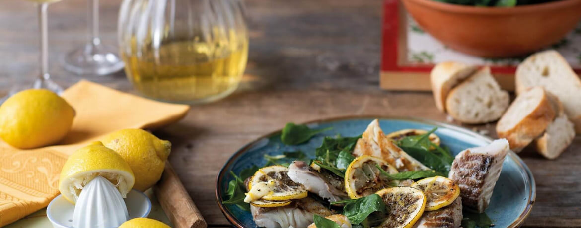 Seelachsfilet auf Zitronen-Spinat-Salat - Rezept | LIDL Kochen