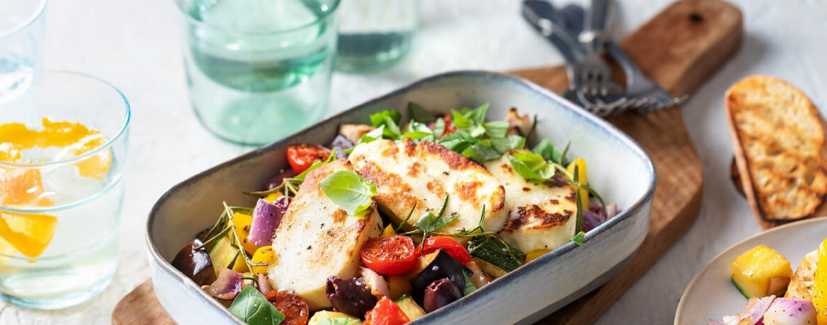 Gebackener Halloumi mit Gemüse-image
