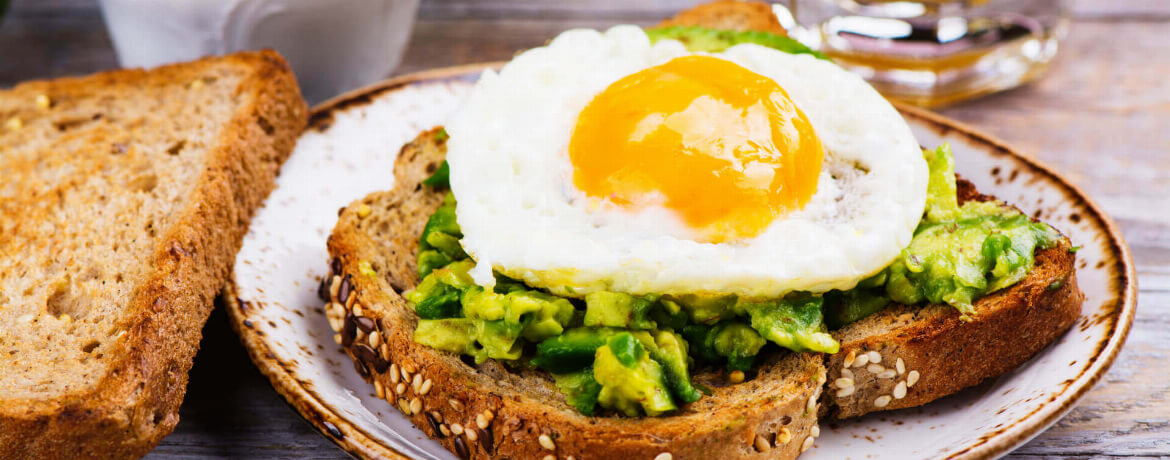 Avocadobrot mit Spiegelei - Rezept | LIDL Kochen