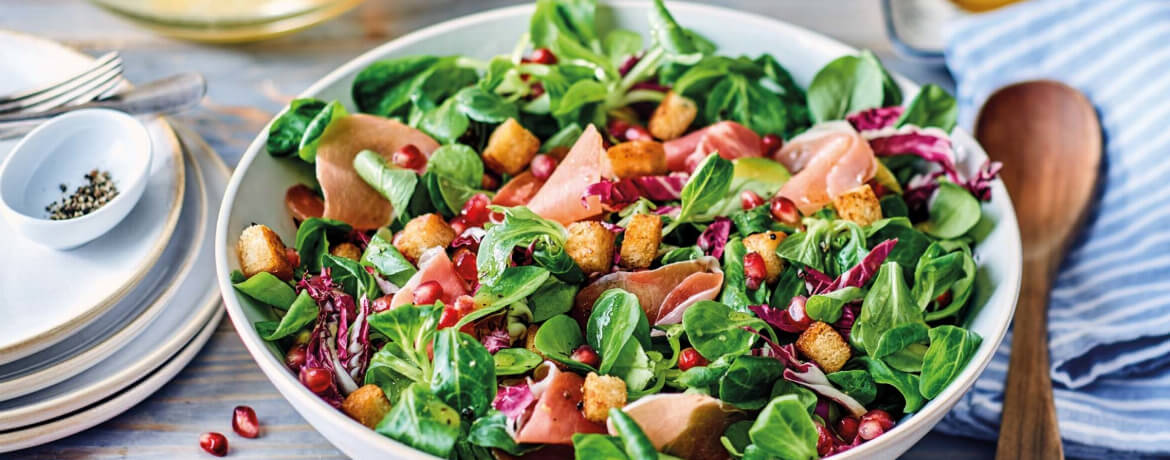 Wintersalat mit Brotcroûtons-image