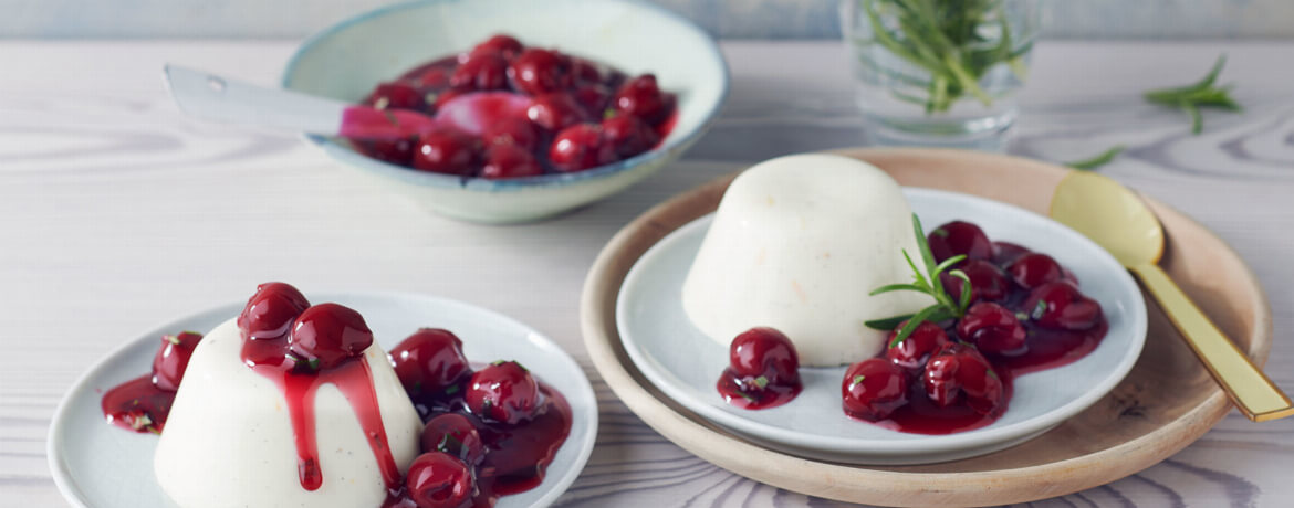 Joghurt Panna Cotta mit Rosmarinkirschen - Rezept | LIDL Kochen
