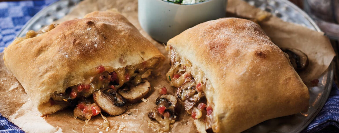 Handbrot mit Schinken und Pilze-image
