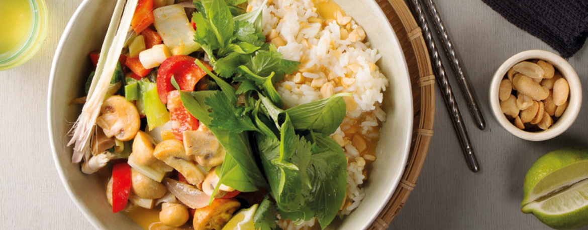 Rotes Thai-Curry mit Ingwer, Chili, Koriander und Jasminreis für 4 Personen von lidl-kochen.de
