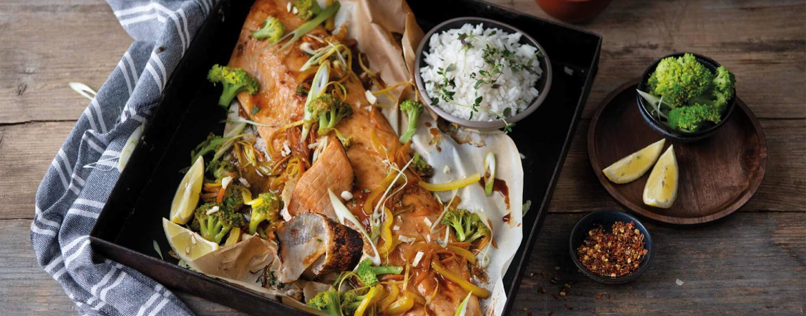 Marinierter Lachs mit Teriyakisoße zu Gemüse aus dem Wok und Jasmin-Reis für 4 Personen von lidl-kochen.de